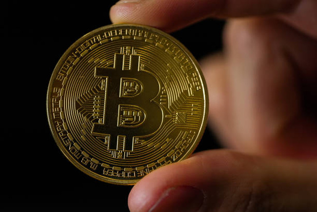 Tin vắn Crypto 24/07: Bitcoin vẫn duy trì trên $20.000 bất chấp thanh lý và dòng tiền chảy ra lớn cùng tin tức Coinbase, Kucoin, Cardano, Chain, Metaverse, Uniswap, Star Atlas