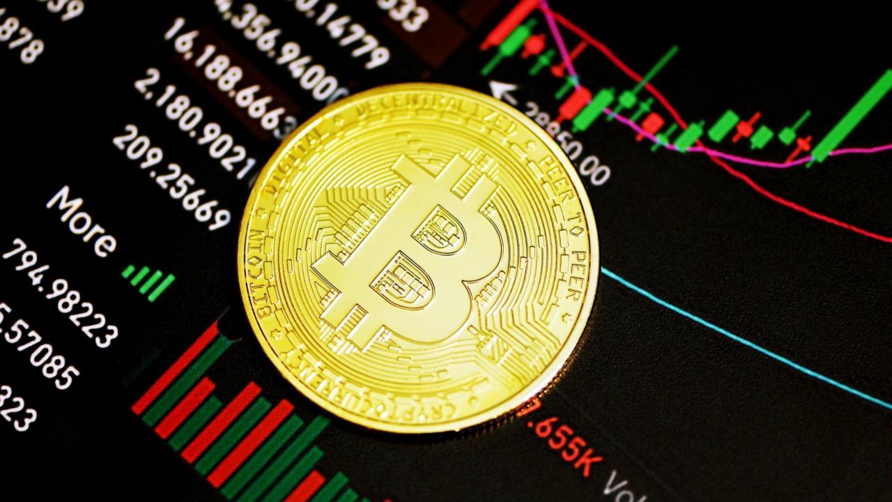 Tin vắn Crypto 26/08: Bitcoin nhấp nháy tín hiệu giảm trong ngắn hạn cùng tin tức Spectral, Cardano, Symbolic Capital, Cross Staking, Comm